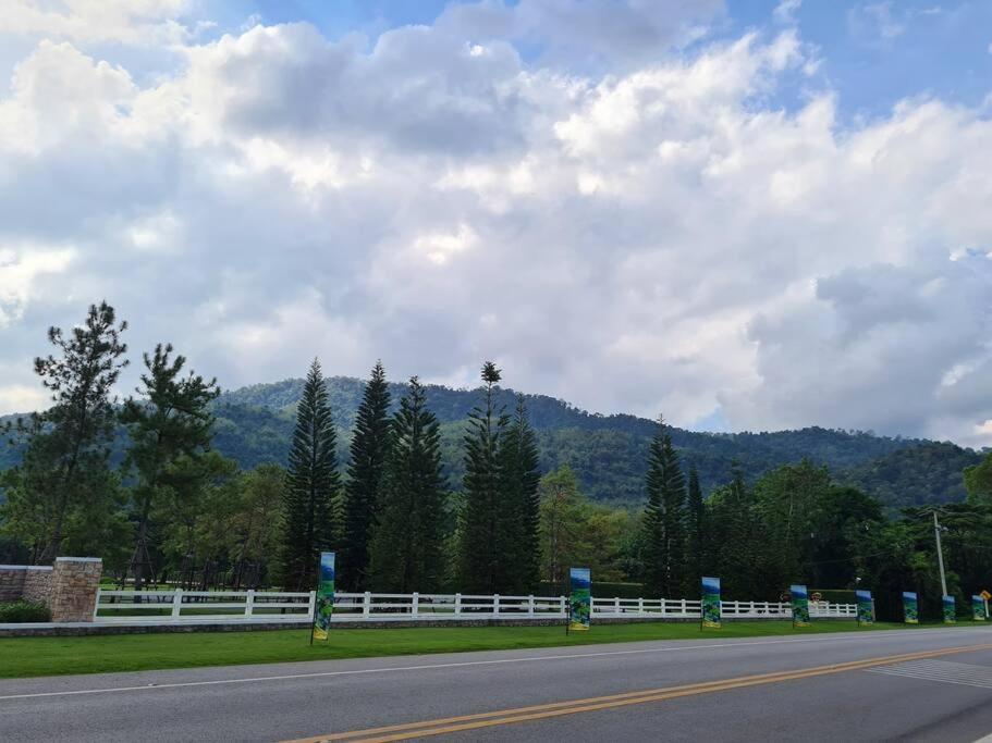 Baan Khaoyai Cozy Apartment บ้านท่ามะปราง ภายนอก รูปภาพ